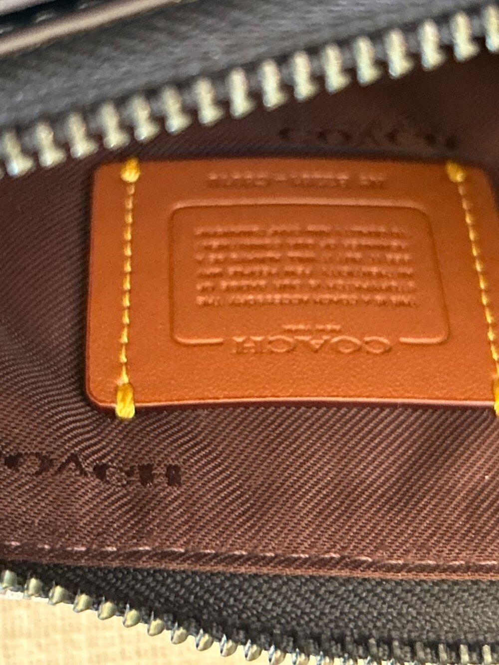 Coach Kira Crossbody with Colorblock Quilting ~ Wristlett ~ Leather - Picture 11 of 12